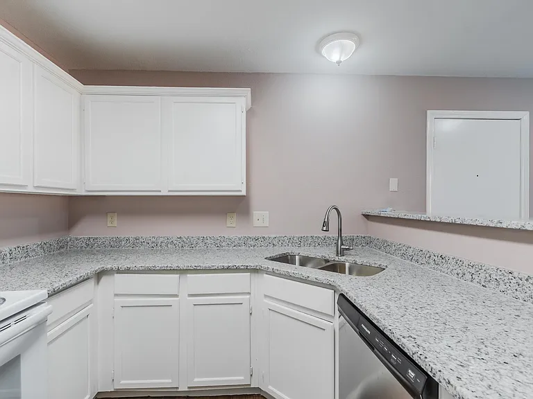2304 Cuesta Ln — Photo 7