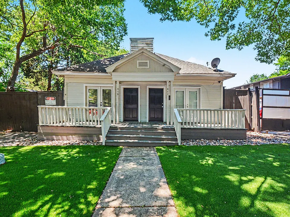 915 Annex Ave