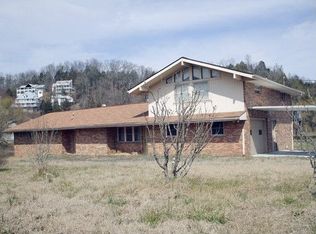 1850 Valley Rd, Sevierville, TN 37862