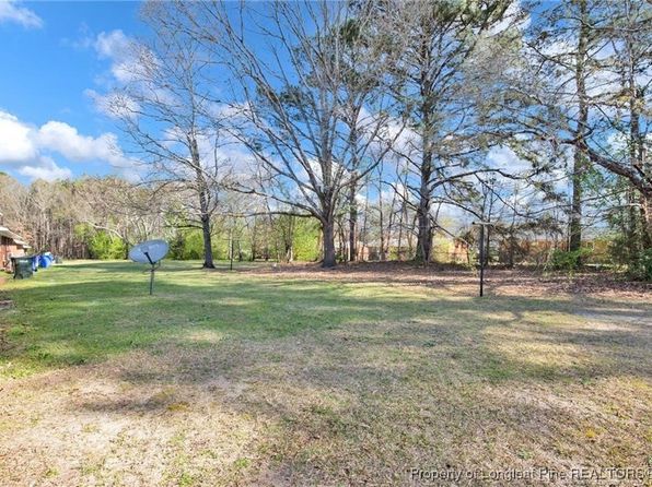 4948/4938 Galveston Dr, Fayetteville, NC 28303