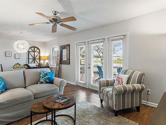 3rd image of 207 Sea Horse Dr SE APT A