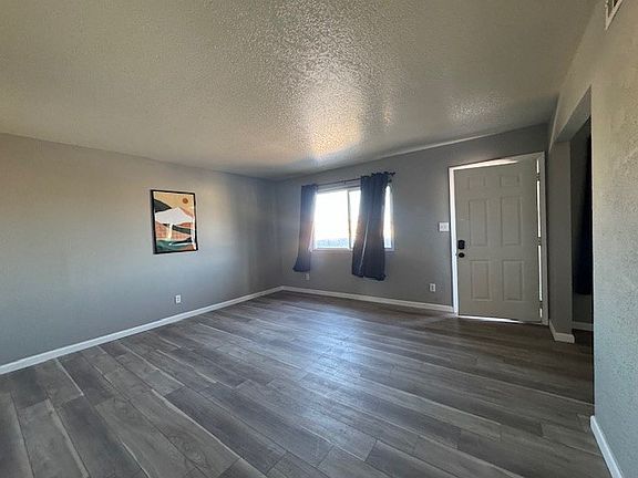 3rd image of 644 Swan Dr APT 4