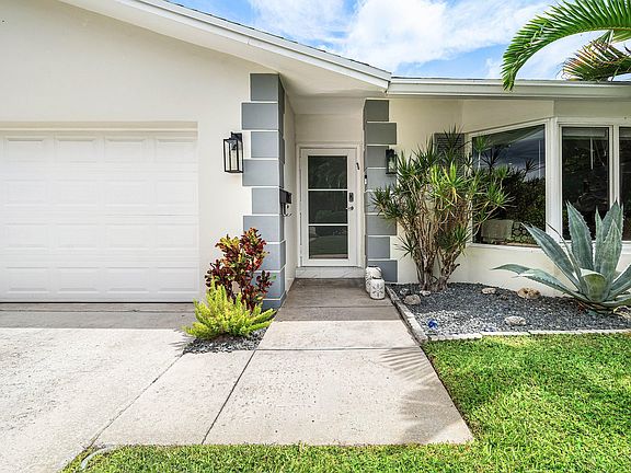 4th image of 1029 W Palmetto Park Road