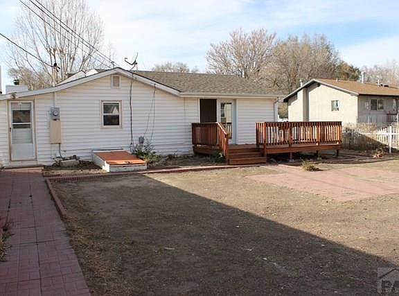 2nd image of 834 Acero Ave