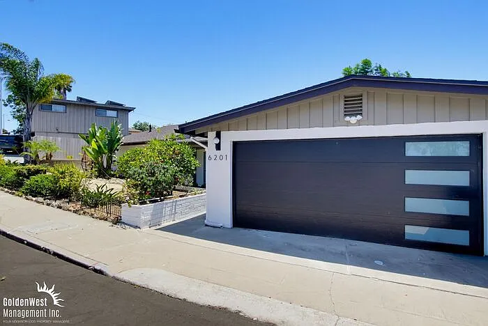 3 bed, 2.0 bath, 1469 sqft, $4,200 — Photo 1