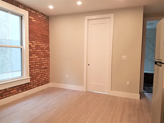 Rented by The Hamilton Group | media 26