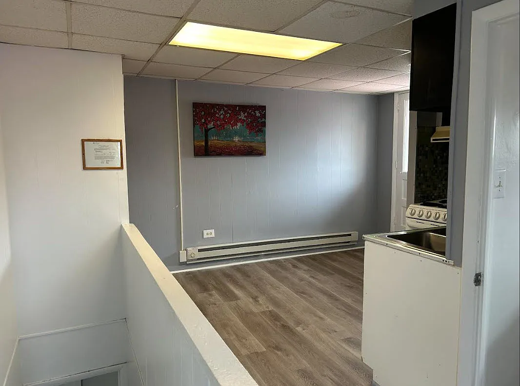 1 bed, $1,050 — Photo 2