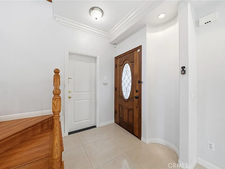 5803 Fullerton Ave — Photo 3