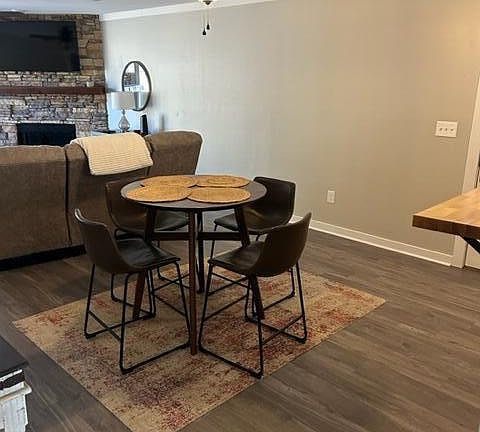 5th image of 741 Lakeview Rdg APT 902