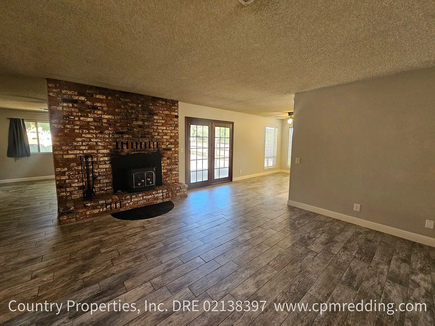 Updated Home on 1.84 Acres with Horse Possibility Available Now! — Photo 4