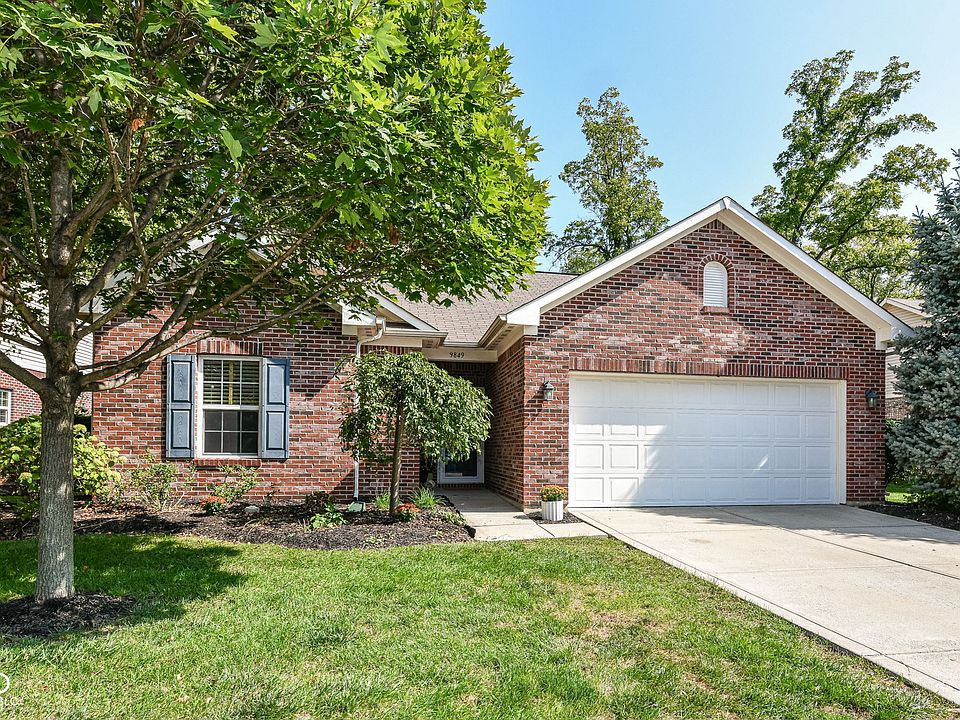 1st image of 9849 Brook Wood Dr