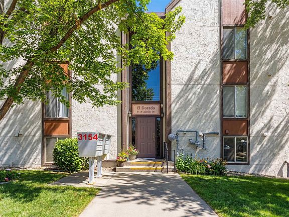 5th image of 3154 Lakeside Dr APT 305