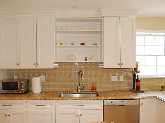 4th image of 5111 Elsmere Ave
