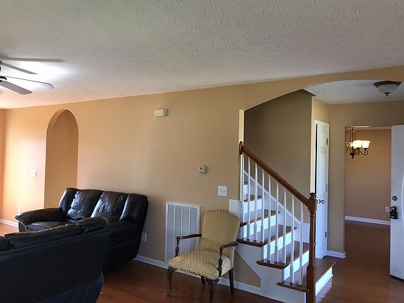 4th image of 153 Summerlin Dr