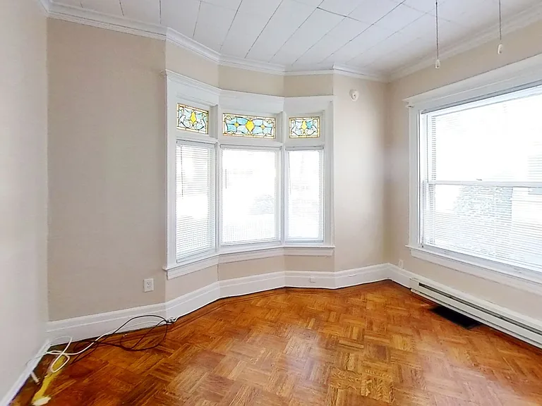 51 Rutgers St — Photo 4