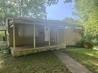 2819 Thornburg Rd, Huntington, WV 25705