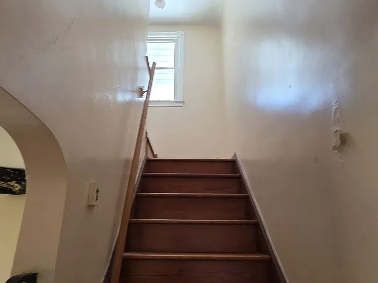 20831 Morris Ave — Photo 4