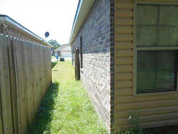 4th image of 303 Sunflower Estates Ln