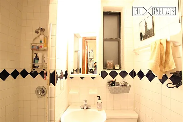 Rented by Corcoran | media 17