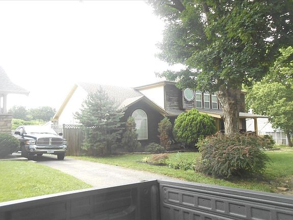 2nd image of 7420 Forest Ave