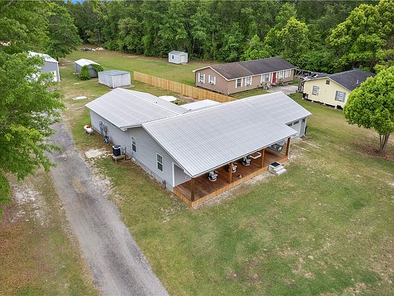 2nd image of 897 Empire Rd