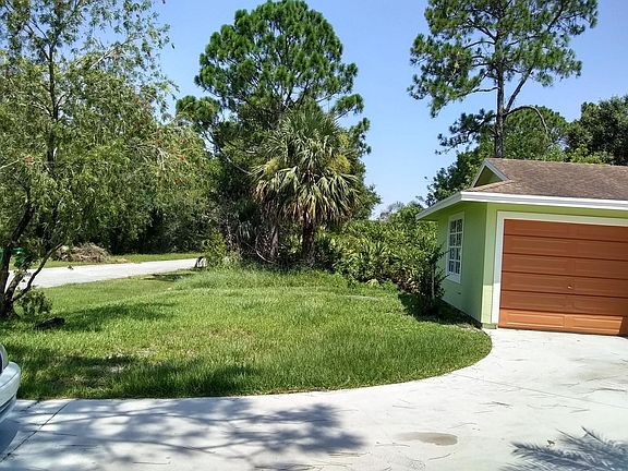 4th image of 1781 SW Cecelia Ln