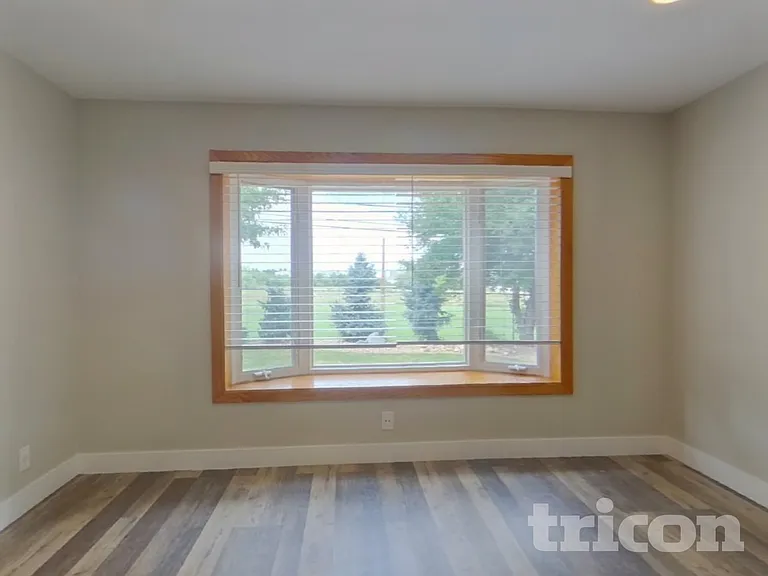 343 Brigitte Dr — Photo 3