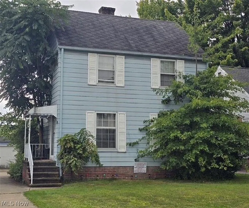 10100 Grace Ave photo 1