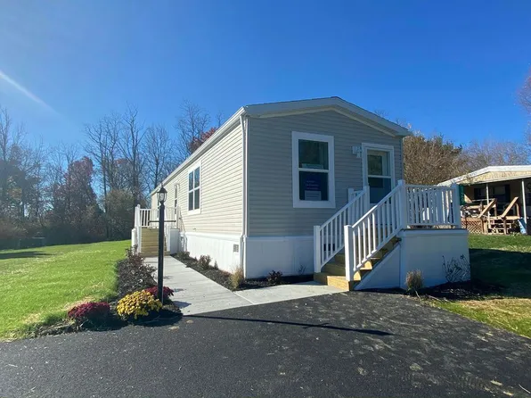 129 W Zimmer Dr #129, Walnutport, PA 18088