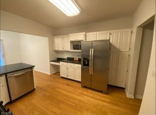 36 Pine St #A, Morristown, NJ 07960
