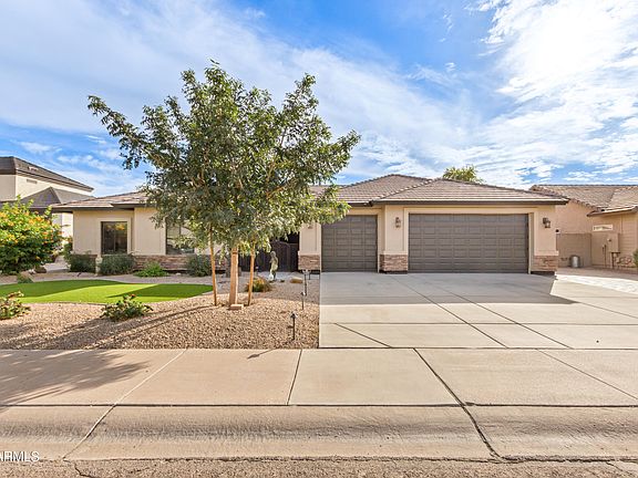 2nd image of 20223 E APPALOOSA Drive