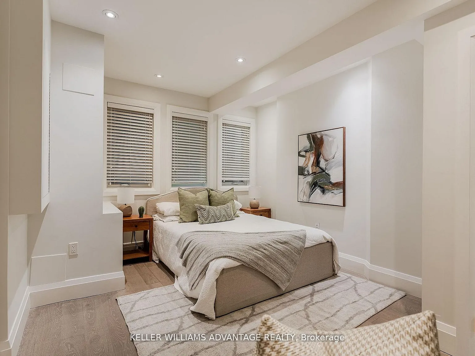 1 bed, $2,400 — Photo 4