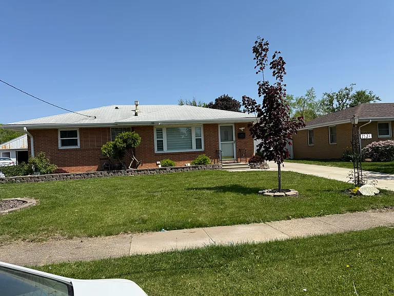 1524 Richmond Ave — Photo 1