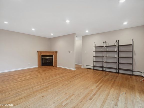 5th image of 1529 W Farwell Ave APT 3S