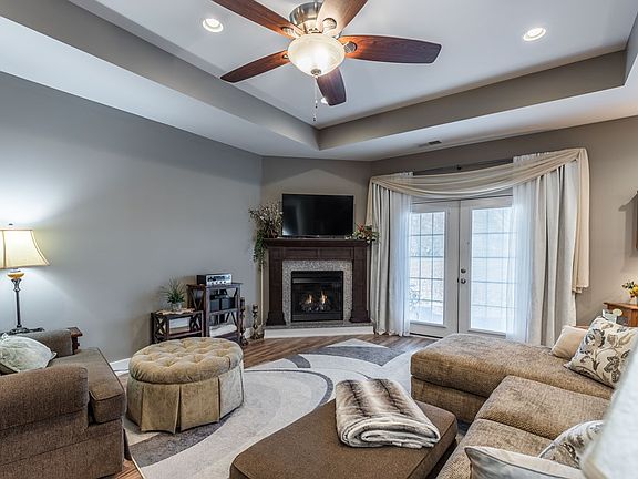 3rd image of 5116 Garnet Ct