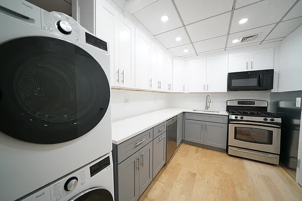 Rented by Corcoran | media 5