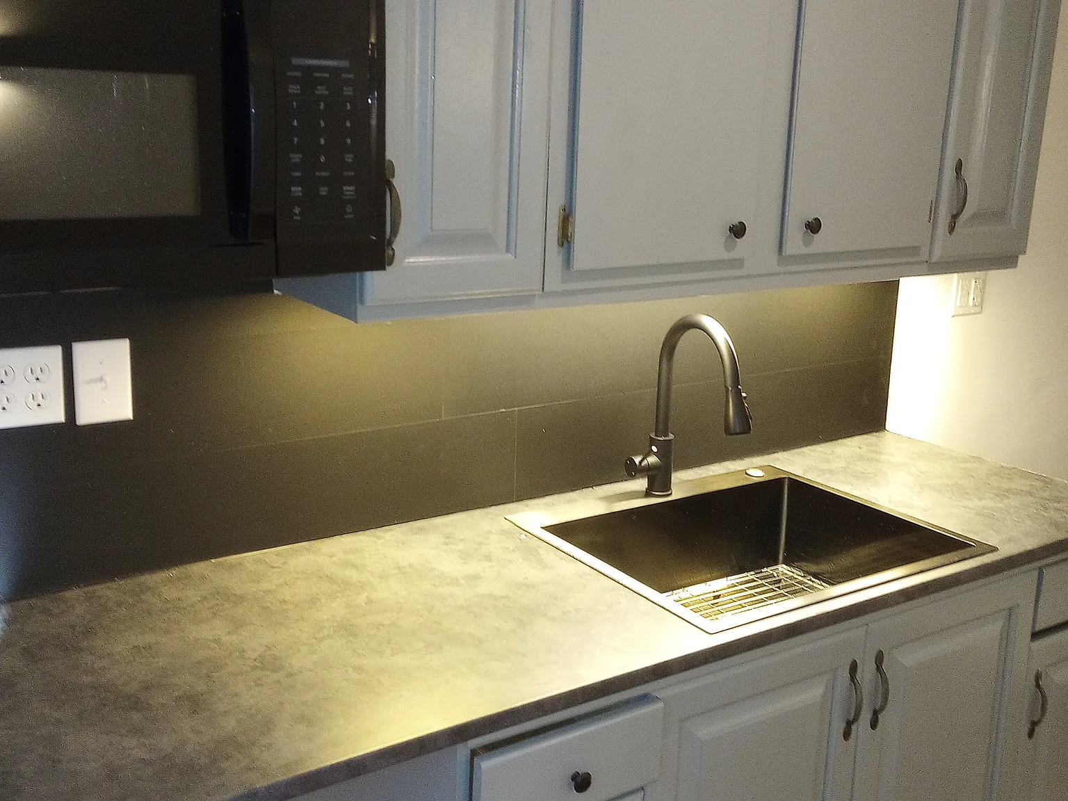 2 bed, $995 — Photo 3