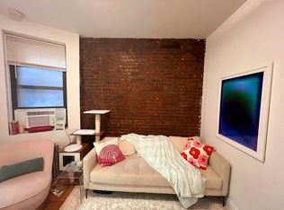 526 E 11th St #3C, New York, NY 10009