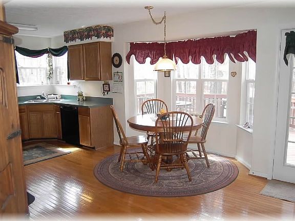 Breakfast nook