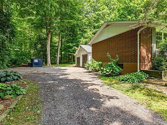 5th image of 587 Windham Rd #13