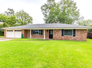 1760 Williamsburg Ln, Beaumont, TX 77706