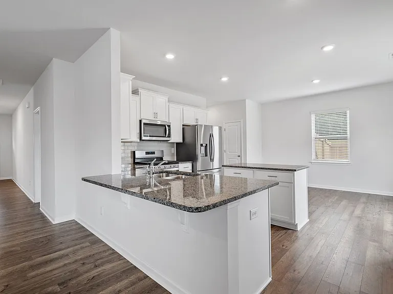 340 Fenwick Dr — Photo 10