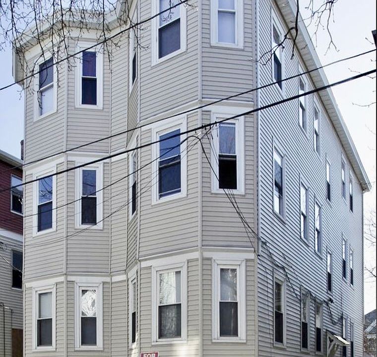1st image of 96 Penn St #1R