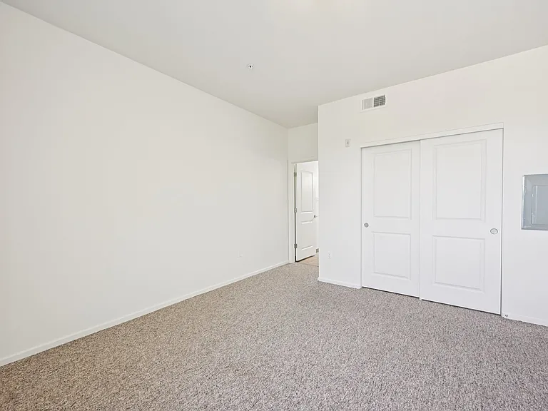 Washington Pointe — Photo 26