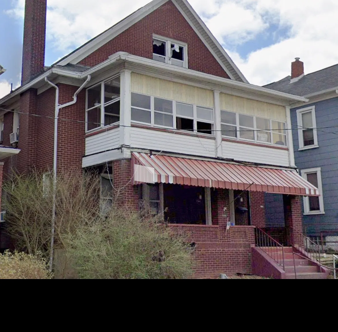 706 Cypress Ave — Photo 1