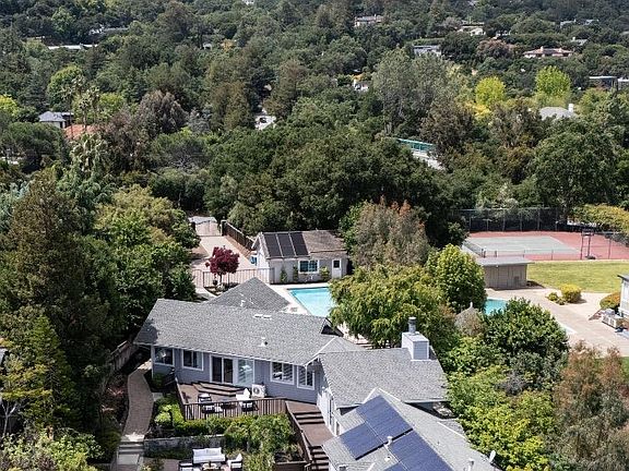 2nd image of 1901 Quail Meadow Rd