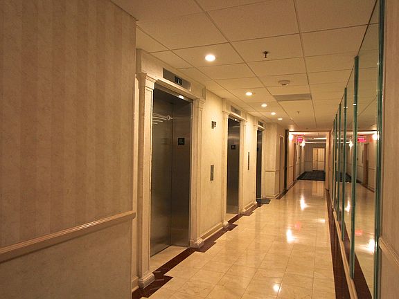 Lobby - Elevators