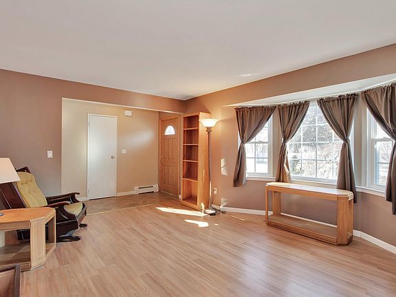 4th image of 506 Jayne Blvd