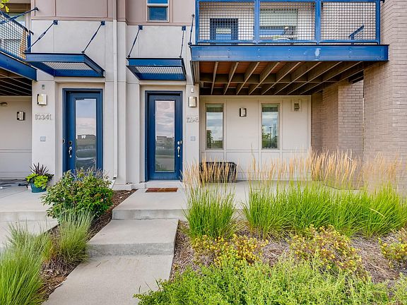 Exterior Front Entry