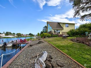 580 Point Brown Ave SE, Ocean Shores, WA